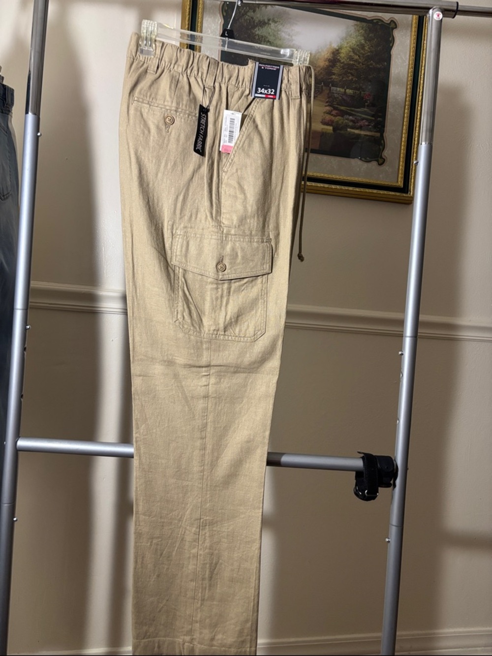 Roundtree & Yorke Men's Cargo Pants in Tan